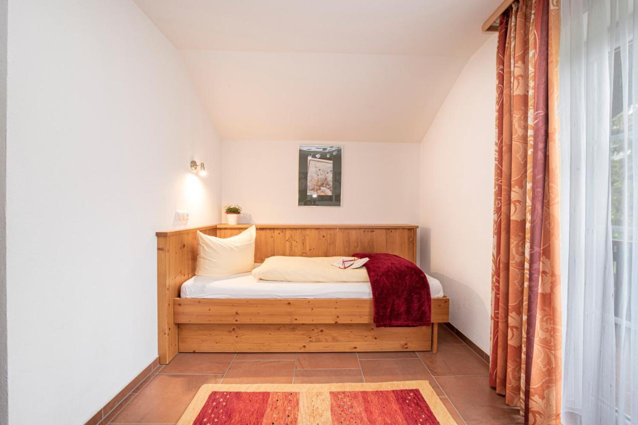 Hotel-Gasthof Der Wiesengrund バート・ヒンデラング エクステリア 写真