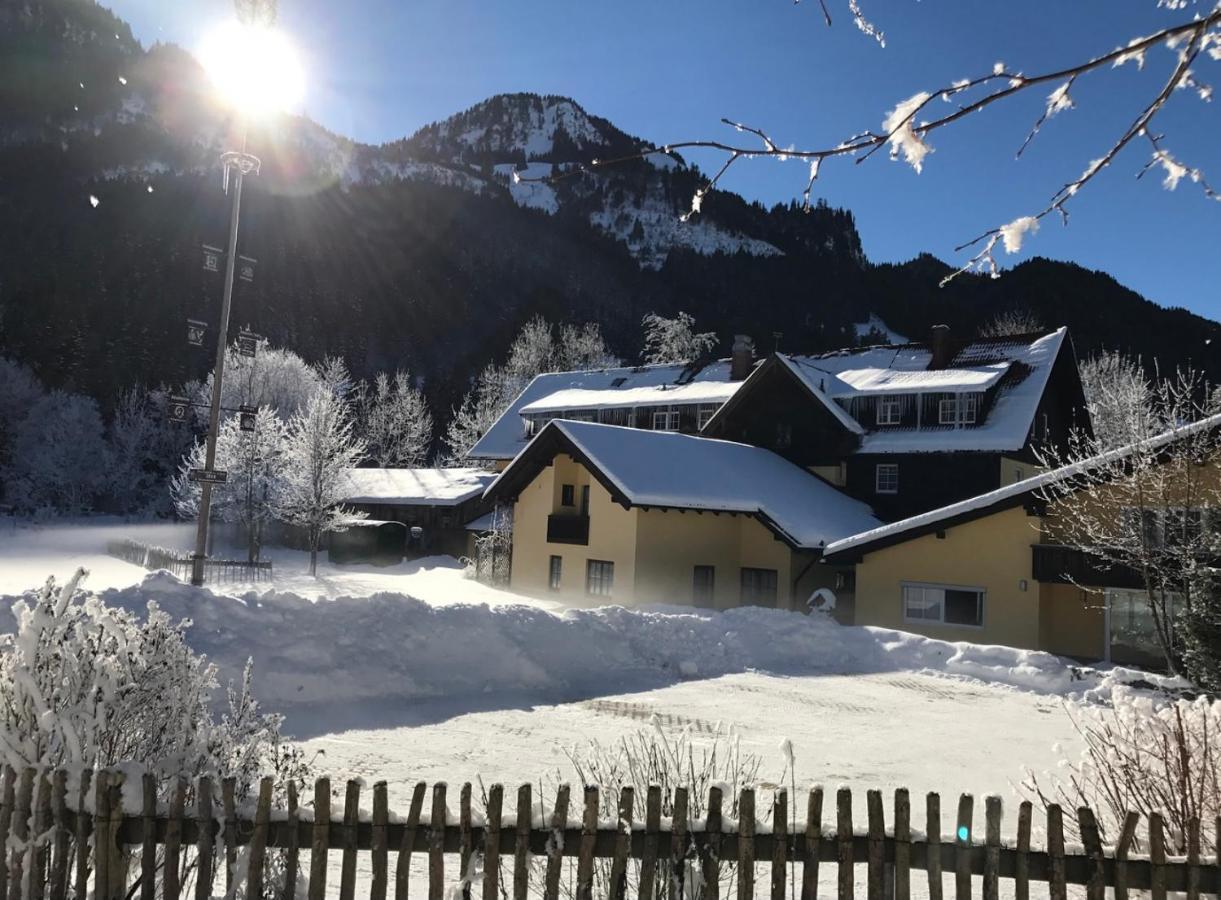 Hotel-Gasthof Der Wiesengrund バート・ヒンデラング エクステリア 写真
