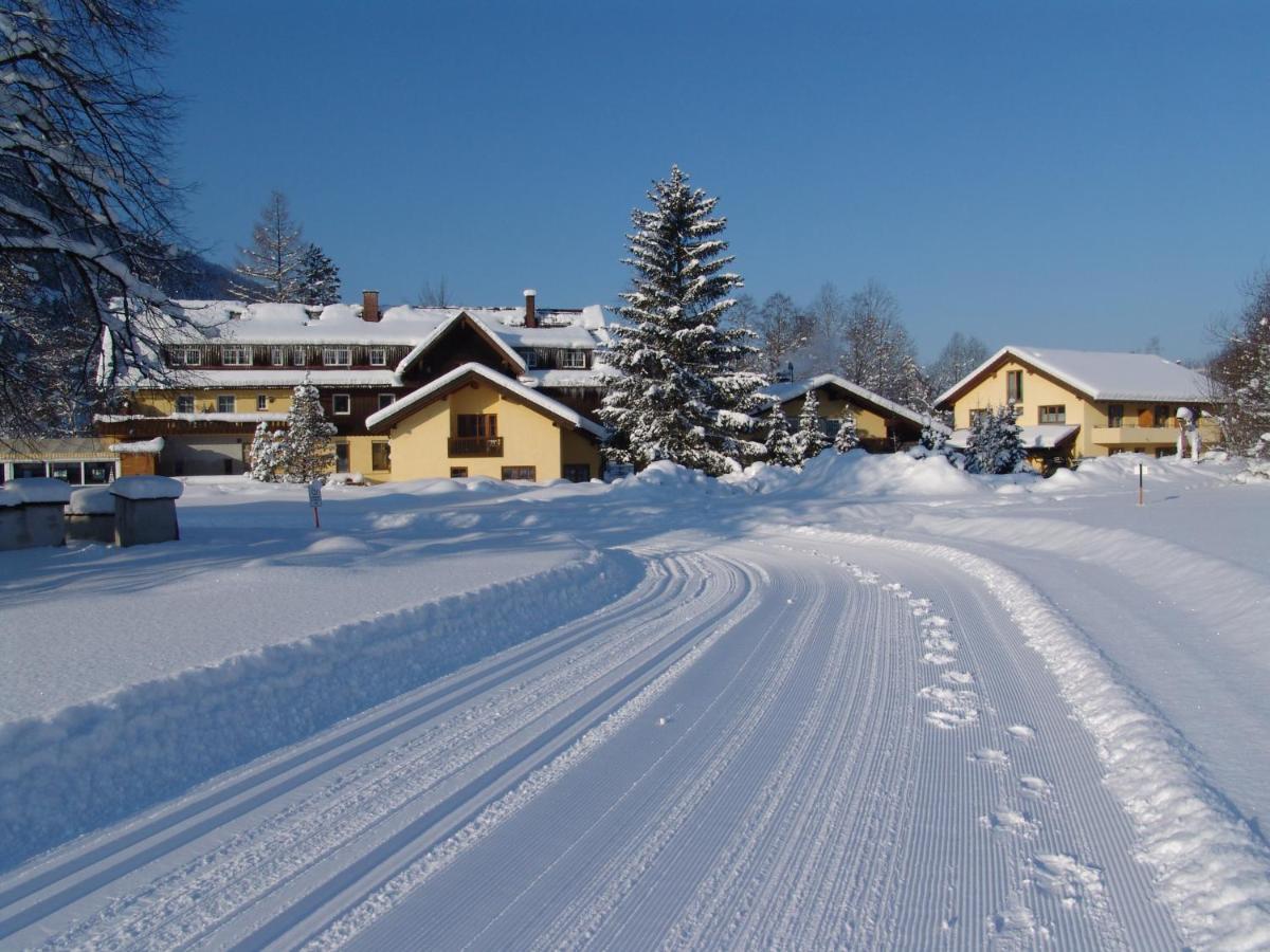 Hotel-Gasthof Der Wiesengrund バート・ヒンデラング エクステリア 写真