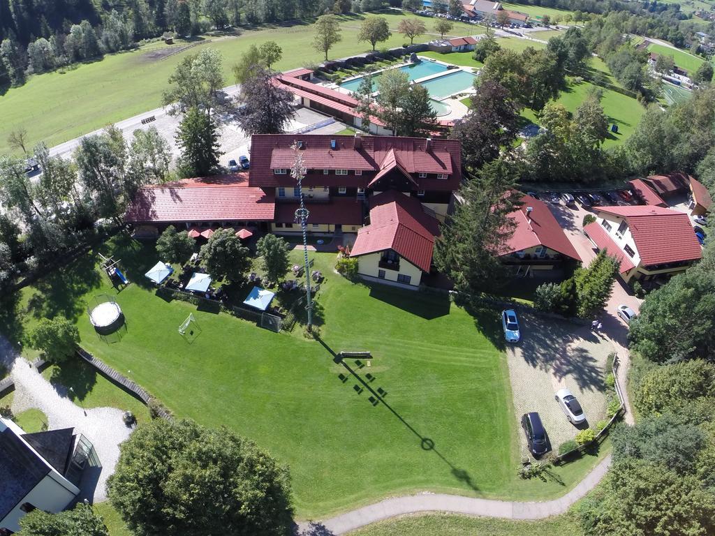 Hotel-Gasthof Der Wiesengrund バート・ヒンデラング エクステリア 写真